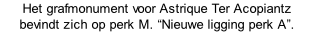 Het grafmonument voor Astrique Ter Acopiantz  bevindt zich op perk M. “Nieuwe ligging perk A”.